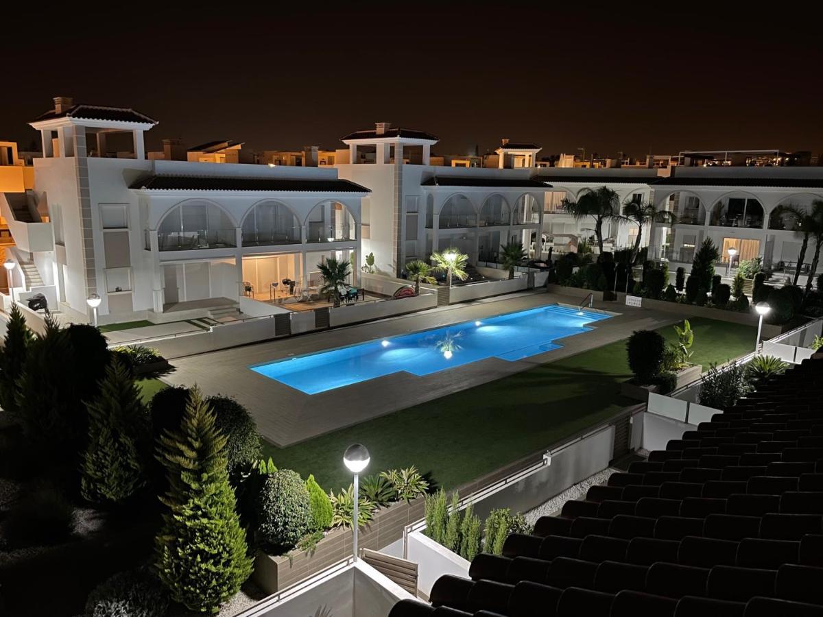 Fortuna Penthouse With Roof Terrace, Ac And Pool Rojales Eksteriør bilde
